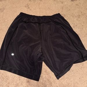 Men’s Lululemon Pacebreaker Shorts w/Liner Size Large